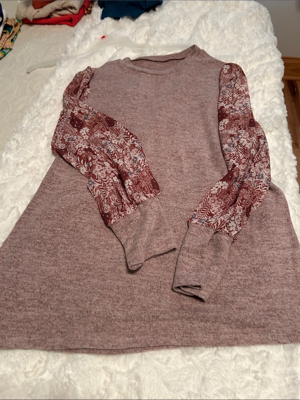 Womens Dusty Rose Knit Top with Floral Puff Sleeves